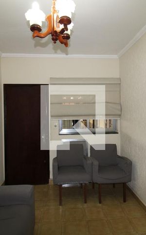 Casa à venda com 136m², 3 quartos e 2 vagasSala