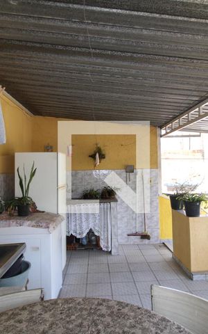 Casa à venda com 136m², 3 quartos e 2 vagasÁrea de Serviço