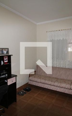 Casa à venda com 136m², 3 quartos e 2 vagasQuarto 1