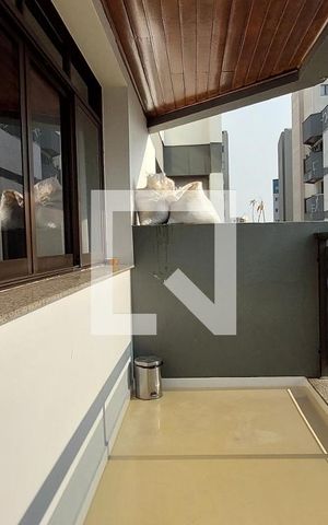 Apartamento à venda com 390m², 5 quartos e 8 vagas Apartamento à venda com 390m², 5 quartos e 8 vagasVaranda Sala 2
