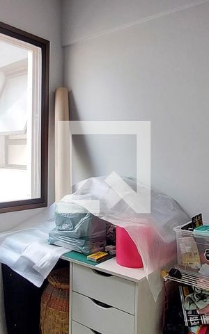 Apartamento à venda com 390m², 5 quartos e 8 vagas Apartamento à venda com 390m², 5 quartos e 8 vagasQuarto serviço
