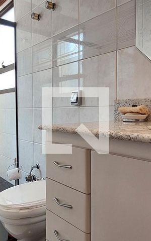 Apartamento à venda com 390m², 5 quartos e 8 vagas Apartamento à venda com 390m², 5 quartos e 8 vagasBanheiro Quarto 4 suíte