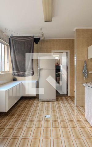 Apartamento à venda com 414m², 4 quartos e 2 vagas Apartamento à venda com 414m², 4 quartos e 2 vagasÁrea de Serviço
