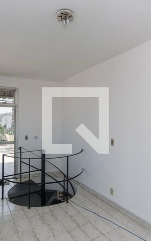 Apartamento à venda com 111m², 3 quartos e 2 vagas Apartamento à venda com 111m², 3 quartos e 2 vagasCobertura
