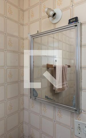 Apartamento à venda com 111m², 3 quartos e 2 vagas Apartamento à venda com 111m², 3 quartos e 2 vagasBanheiro Social