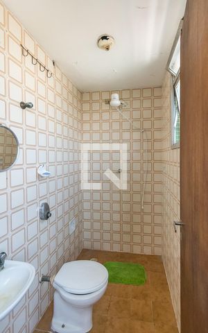 Apartamento à venda com 111m², 3 quartos e 2 vagas Apartamento à venda com 111m², 3 quartos e 2 vagasBanheiro de Serviço