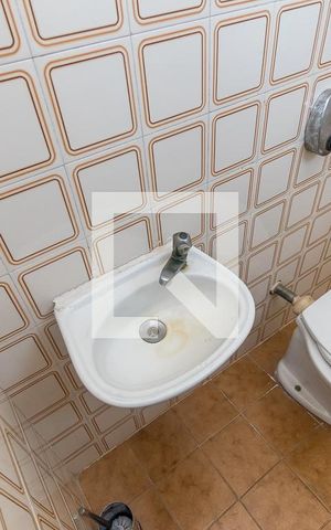 Apartamento à venda com 111m², 3 quartos e 2 vagas Apartamento à venda com 111m², 3 quartos e 2 vagasBanheiro de Serviço