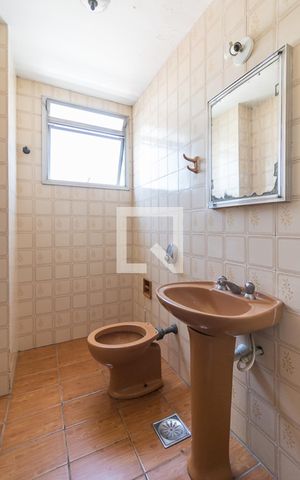 Apartamento à venda com 111m², 3 quartos e 2 vagas Apartamento à venda com 111m², 3 quartos e 2 vagasLavabo