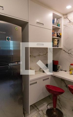 Apartamento à venda com 275m², 3 quartos e 3 vagas Apartamento à venda com 275m², 3 quartos e 3 vagasCozinha