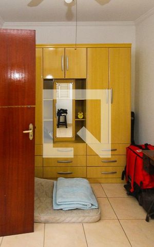 Casa à venda com 102m², 3 quartos e 2 vagas Casa à venda com 102m², 3 quartos e 2 vagasQuarto de Serviço