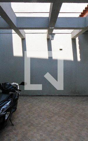 Casa à venda com 102m², 3 quartos e 2 vagas Casa à venda com 102m², 3 quartos e 2 vagasGaragem