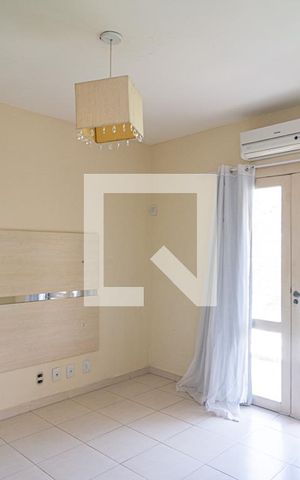 Casa de condomínio à venda com 280m², 5 quartos e 3 vagasQuarto 2