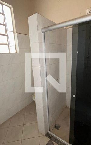 Casa para alugar com 70m², 2 quartos e sem vagaBanheiro