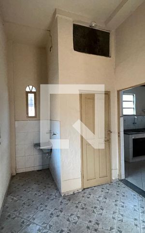 Casa para alugar com 70m², 2 quartos e sem vagaÁrea de Serviço