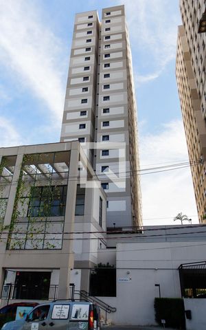 Apartamento para alugar com 36m², 2 quartos e 1 vaga Apartamento para alugar com 36m², 2 quartos e 1 vagaFachada