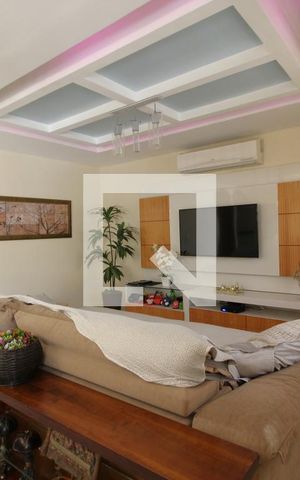 Casa de condomínio à venda com 350m², 4 quartos e 3 vagasSala 1