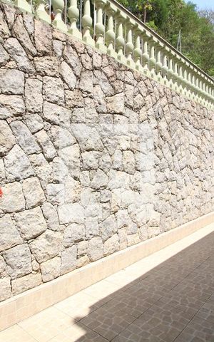 Casa de condomínio à venda com 350m², 4 quartos e 3 vagasFundos