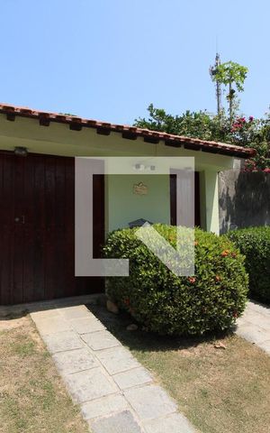 Casa de condomínio à venda com 350m², 4 quartos e 3 vagasFachada 