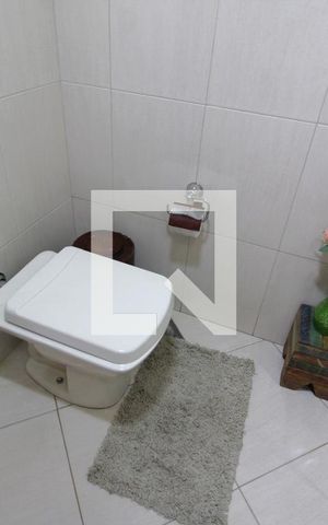 Casa de condomínio à venda com 350m², 4 quartos e 3 vagasLavabo