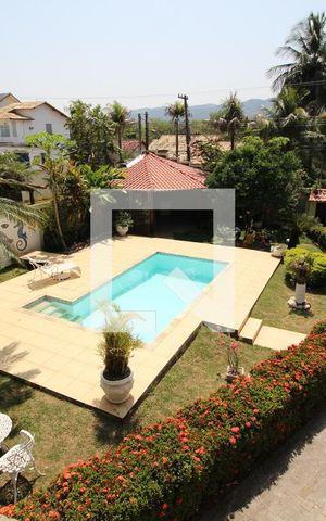 Casa de condomínio à venda com 350m², 4 quartos e 3 vagasVista da Varanda dos Quartos