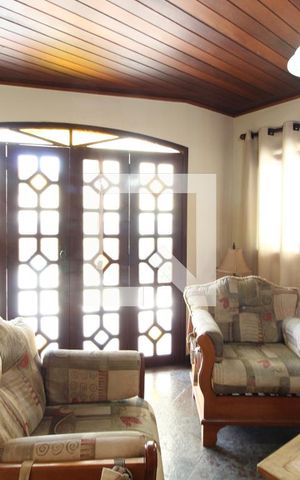 Casa de condomínio à venda com 350m², 4 quartos e 3 vagasSala 2