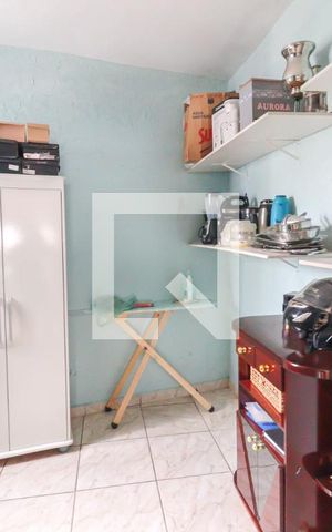 Casa à venda com 244m², 4 quartos e 3 vagas Casa à venda com 244m², 4 quartos e 3 vagasÁrea de Serviço