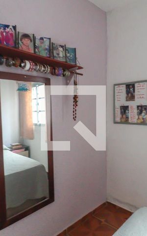 Casa à venda com 244m², 4 quartos e 3 vagas Casa à venda com 244m², 4 quartos e 3 vagasQuarto 2