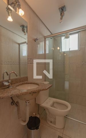 Apartamento à venda com 200m², 3 quartos e 3 vagas Apartamento à venda com 200m², 3 quartos e 3 vagasBanheiro Social 2