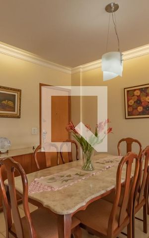Apartamento à venda com 200m², 3 quartos e 3 vagas Apartamento à venda com 200m², 3 quartos e 3 vagasSala de Jantar