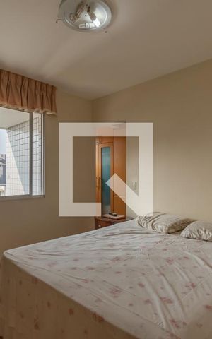 Apartamento à venda com 200m², 3 quartos e 3 vagas Apartamento à venda com 200m², 3 quartos e 3 vagasSuíte