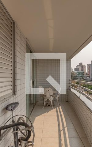 Apartamento à venda com 200m², 3 quartos e 3 vagas Apartamento à venda com 200m², 3 quartos e 3 vagasSala - Varanda