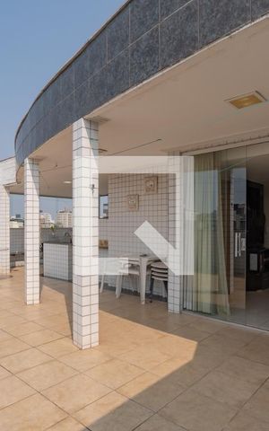 Apartamento à venda com 200m², 3 quartos e 3 vagas Apartamento à venda com 200m², 3 quartos e 3 vagasCobertura