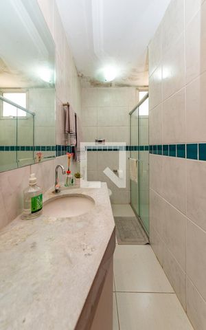 Apartamento à venda com 85m², 3 quartos e 2 vagas Apartamento à venda com 85m², 3 quartos e 2 vagasBanheiro Social
