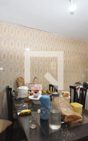 Casa à venda com 150m², 2 quartos e 2 vagasCozinha