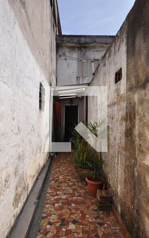 Casa à venda com 150m², 2 quartos e 2 vagasCorredor de Acesso