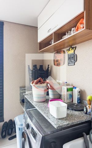 Apartamento à venda com 47m², 2 quartos e 1 vaga Apartamento à venda com 47m², 2 quartos e 1 vagaÁrea de Serviço