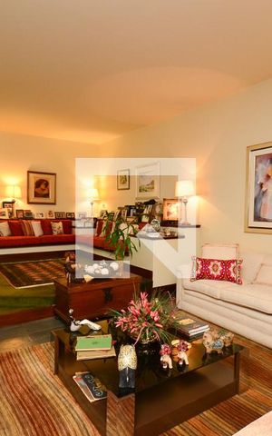 Apartamento à venda com 560m², 5 quartos e 3 vagas Apartamento à venda com 560m², 5 quartos e 3 vagasSala 3 ambientes