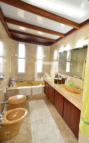 Apartamento à venda com 560m², 5 quartos e 3 vagas Apartamento à venda com 560m², 5 quartos e 3 vagasBanheiro suite1