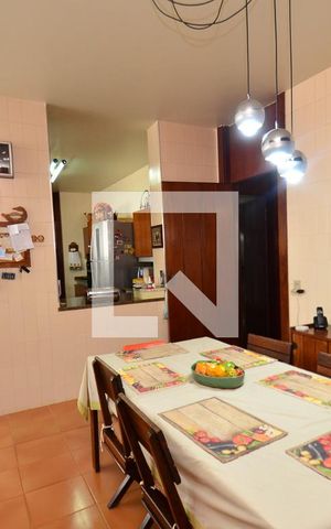 Apartamento à venda com 560m², 5 quartos e 3 vagas Apartamento à venda com 560m², 5 quartos e 3 vagasCopa