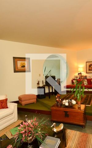 Apartamento à venda com 560m², 5 quartos e 3 vagas Apartamento à venda com 560m², 5 quartos e 3 vagasSala 3 ambientes