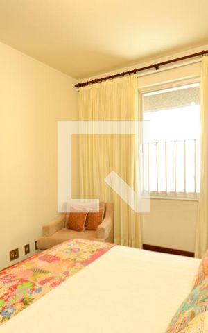 Apartamento à venda com 560m², 5 quartos e 3 vagas Apartamento à venda com 560m², 5 quartos e 3 vagasQuarto 3