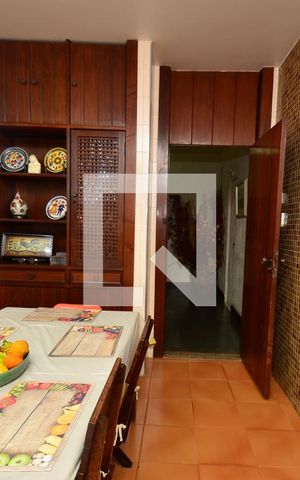 Apartamento à venda com 560m², 5 quartos e 3 vagas Apartamento à venda com 560m², 5 quartos e 3 vagasCopa