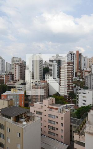 Apartamento à venda com 560m², 5 quartos e 3 vagas Apartamento à venda com 560m², 5 quartos e 3 vagasArea privativa/ piscina