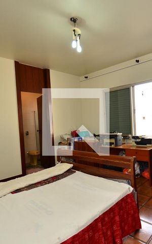 Apartamento à venda com 560m², 5 quartos e 3 vagas Apartamento à venda com 560m², 5 quartos e 3 vagasQuarto 4/ suíte