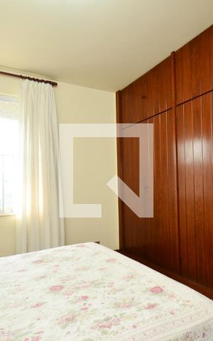 Apartamento à venda com 560m², 5 quartos e 3 vagas Apartamento à venda com 560m², 5 quartos e 3 vagasQuarto 2