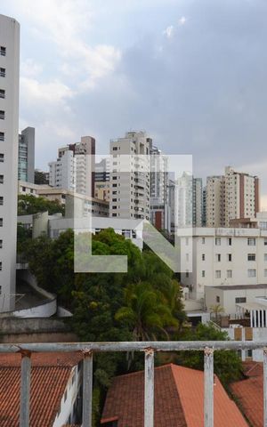 Apartamento à venda com 560m², 5 quartos e 3 vagas Apartamento à venda com 560m², 5 quartos e 3 vagasVista