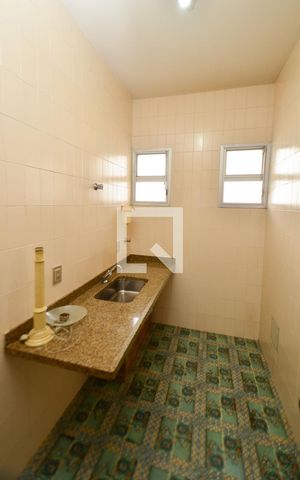 Apartamento à venda com 560m², 5 quartos e 3 vagas Apartamento à venda com 560m², 5 quartos e 3 vagasCozinha
