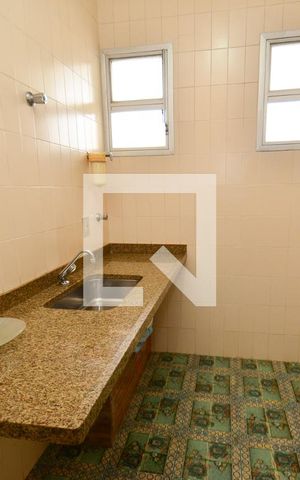 Apartamento à venda com 560m², 5 quartos e 3 vagas Apartamento à venda com 560m², 5 quartos e 3 vagasCozinha