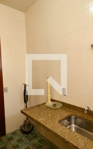 Apartamento à venda com 560m², 5 quartos e 3 vagas Apartamento à venda com 560m², 5 quartos e 3 vagasCozinha