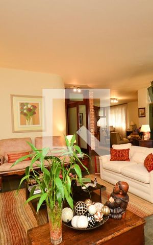 Apartamento à venda com 560m², 5 quartos e 3 vagas Apartamento à venda com 560m², 5 quartos e 3 vagasSala 3 ambientes